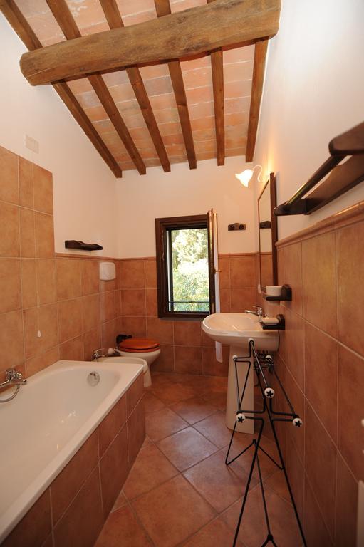 Fattoria Casanova Villa Palaia Rum bild