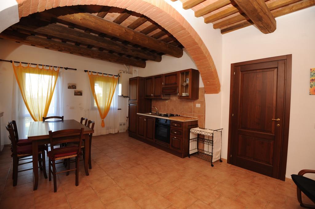 Fattoria Casanova Villa Palaia Rum bild
